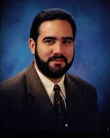 Dr. Ramiro Nieves